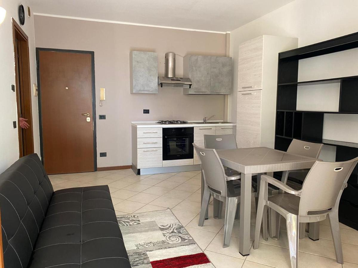 La Lanterna - Appartamenti In Residence Con Piscina Desenzano del Garda Exterior foto