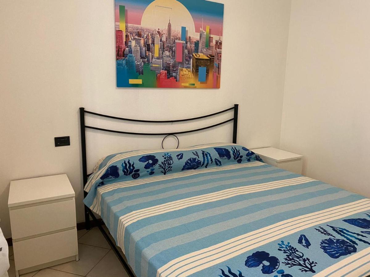 La Lanterna - Appartamenti In Residence Con Piscina Desenzano del Garda Exterior foto