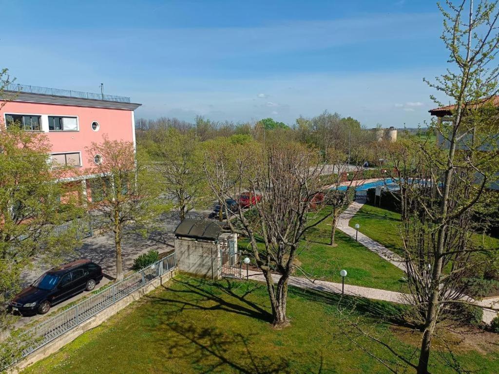 La Lanterna - Appartamenti In Residence Con Piscina Desenzano del Garda Exterior foto